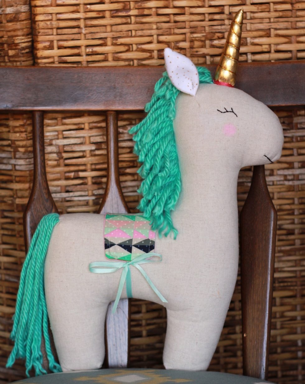 printable free stuffed unicorn sewing pattern